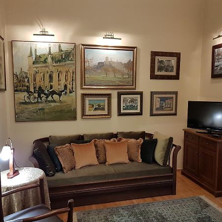 Classic Style Apartment ベオグラード エクステリア 写真