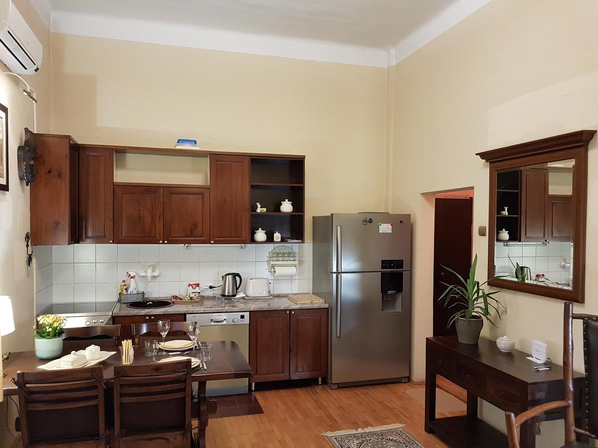 Classic Style Apartment ベオグラード エクステリア 写真